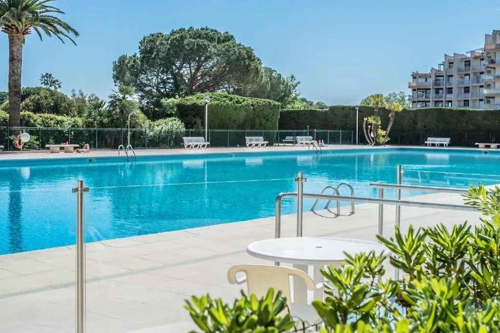My Resid Appart Cannes Vue Marina Et Vue Montagne Mandelieu Apartment